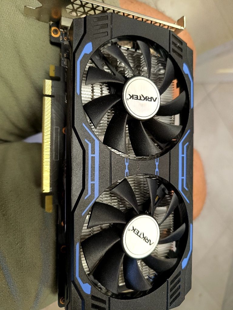 Sprzedam grafika GTX 1660 s i pamięć