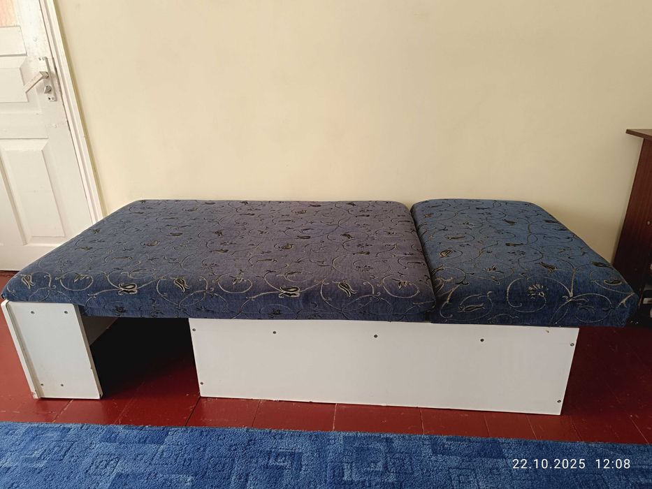 Продам розкладний диван дитячий.