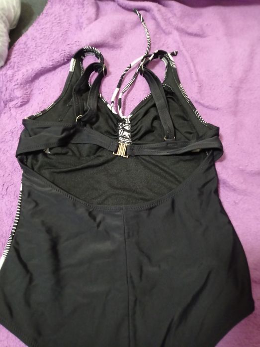 Продам новые купальники