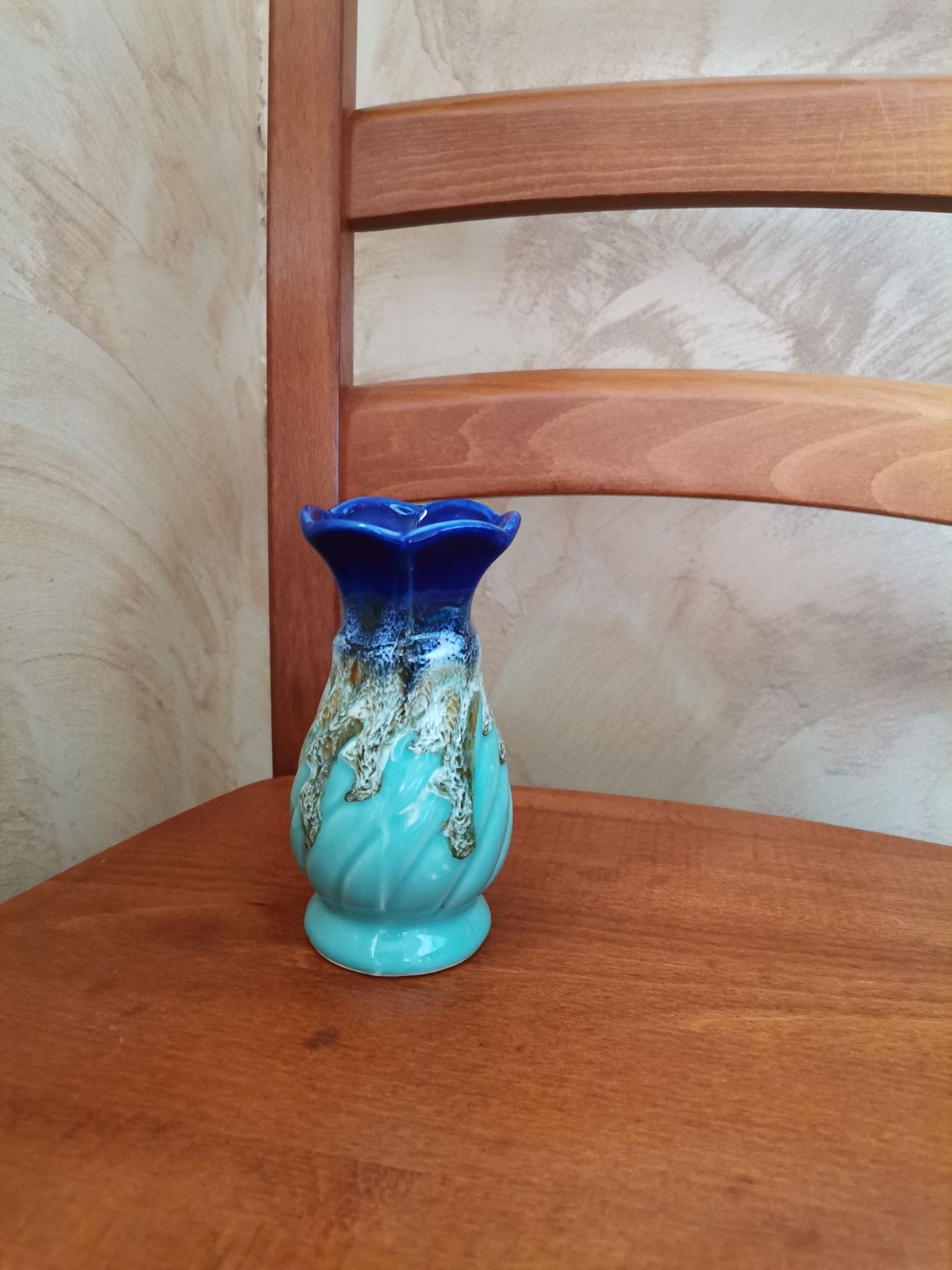 Wazonik ceramiczny