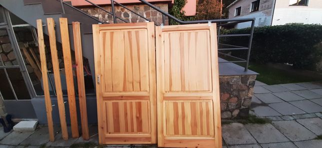 Drzwi drewniane przesuwne dwuskrzydłowe 2 x 1m