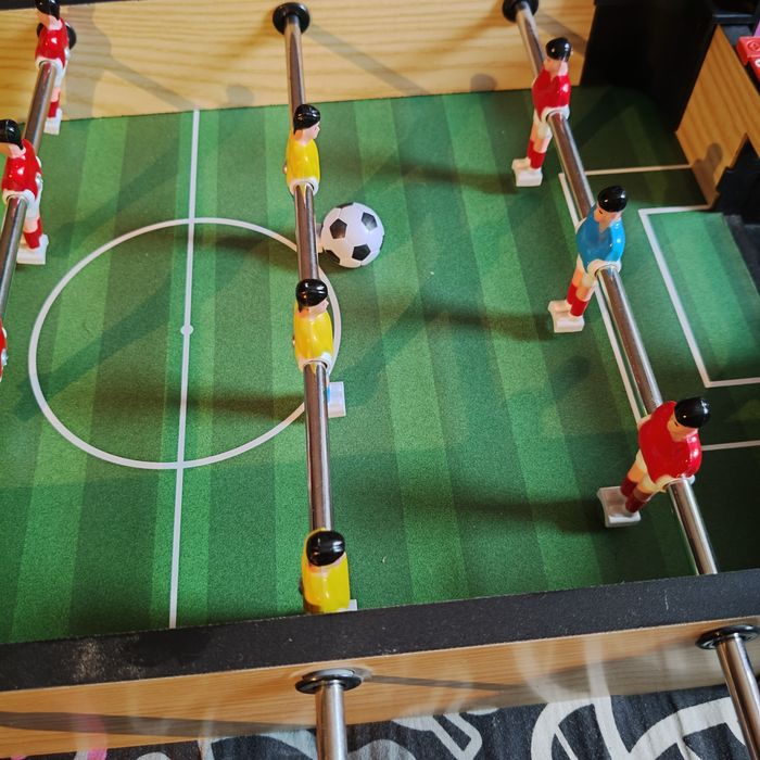 Настольный футбол, тенисс, аналог аэрохоккея
