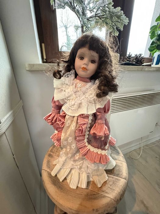 Lalka porcelanowa kolekcjonerska