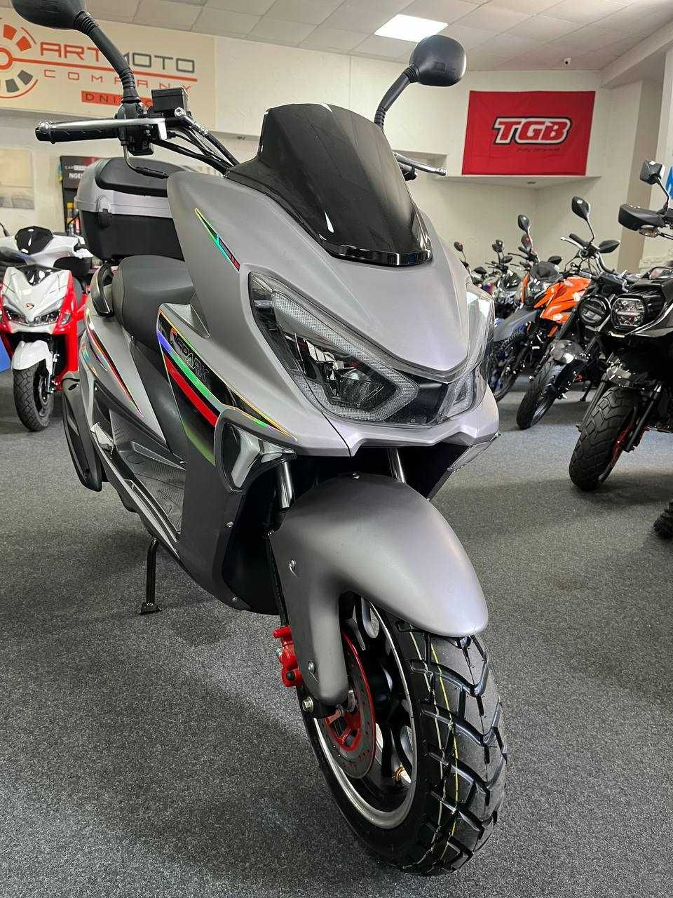 Скутер SPARK SP150S-18