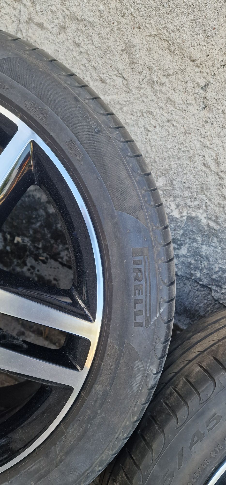 Felgi aluminiowe 19 do mercedesa