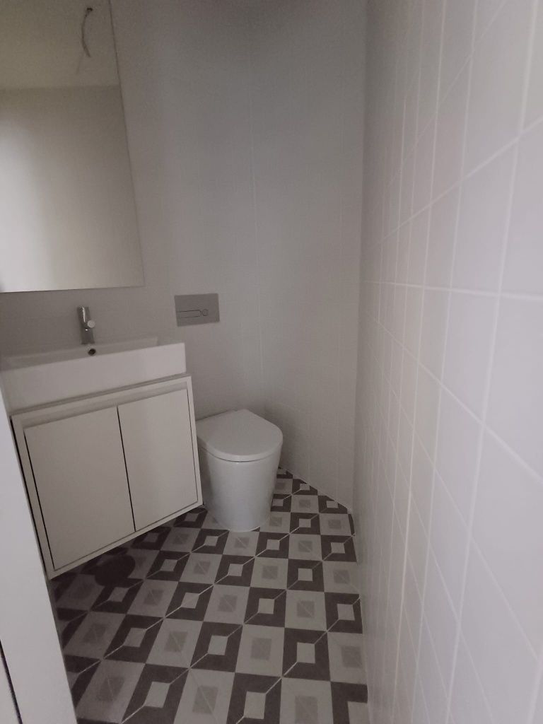 Apartamento T1 em Aníbal Cunha com 2 casas de banho