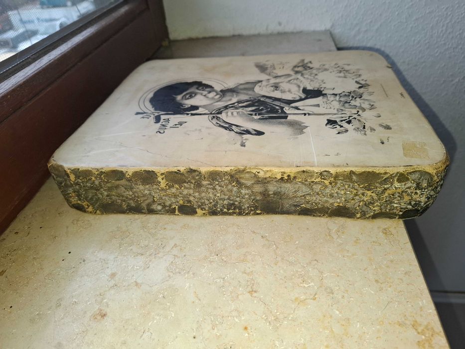 Велика ікона на камені вага біля 10кг