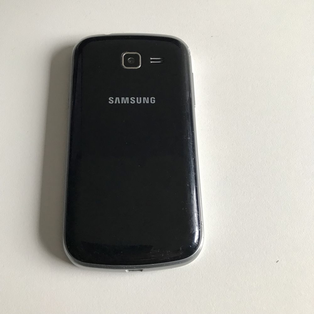 Telefon Samsung GT-S7390