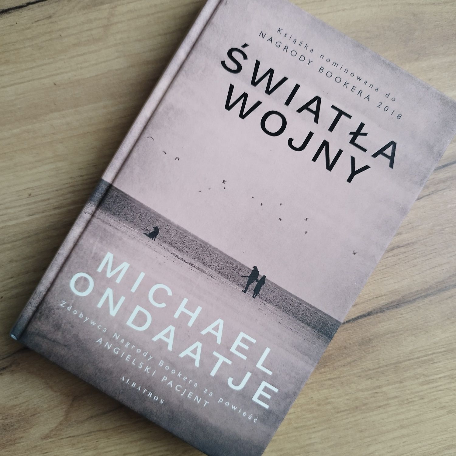 Michael Ondaatje Światła wojny stan jak nowa twarda Albatros