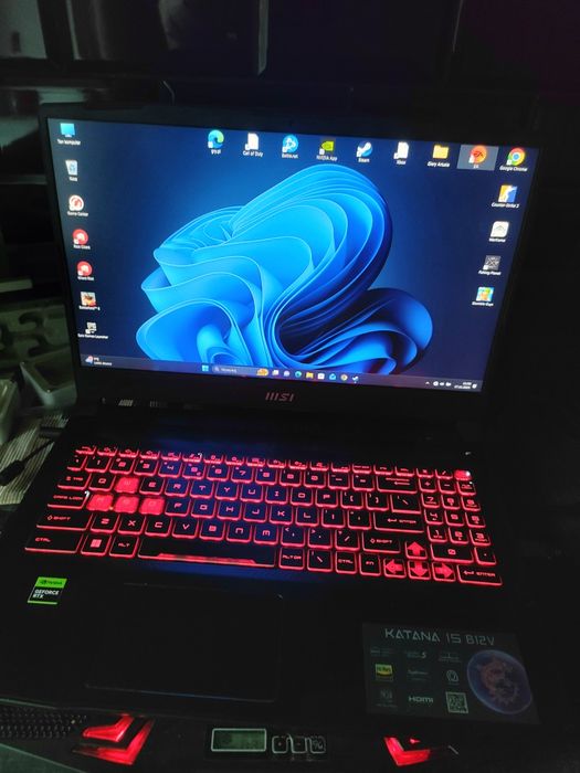 MSI katana 15, geforce rtx 4060 ( 140 tgp ) zestaw, sprzedam, zamienię