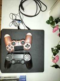 Konsola PS4 slim 2 pady 5 gier