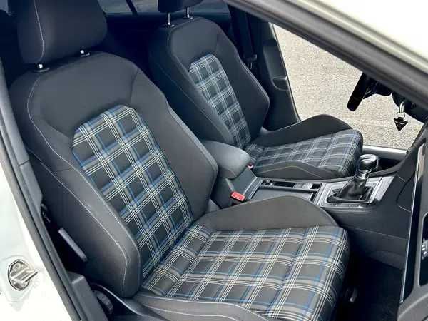 VW Golf GTE DSG Híbrido Plug-in (204CV)