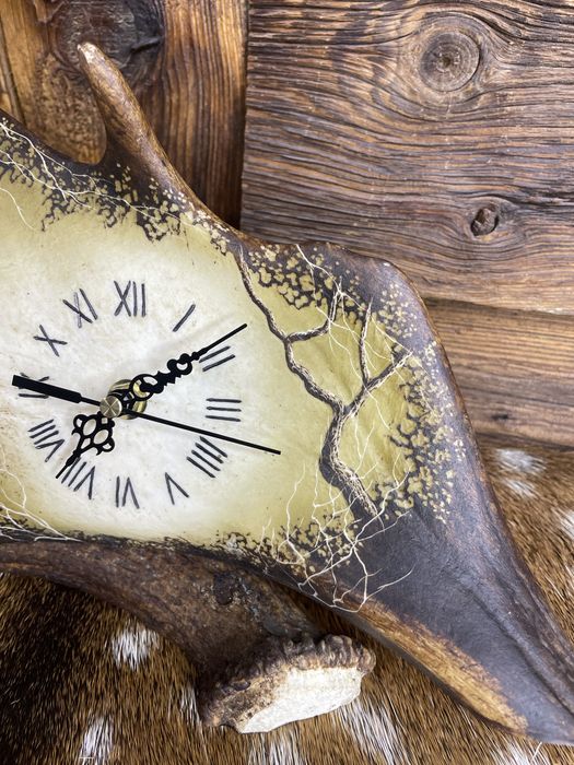 Zegar z poroża w porożu rzeźba prezent kozioł jeleń P365
