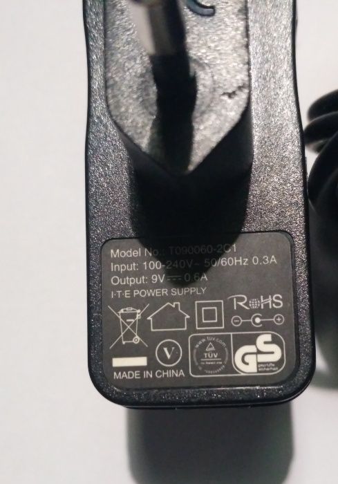Адаптеры блоки питания блочки T090060 2CM43 Travel Charger на 4,5-10В