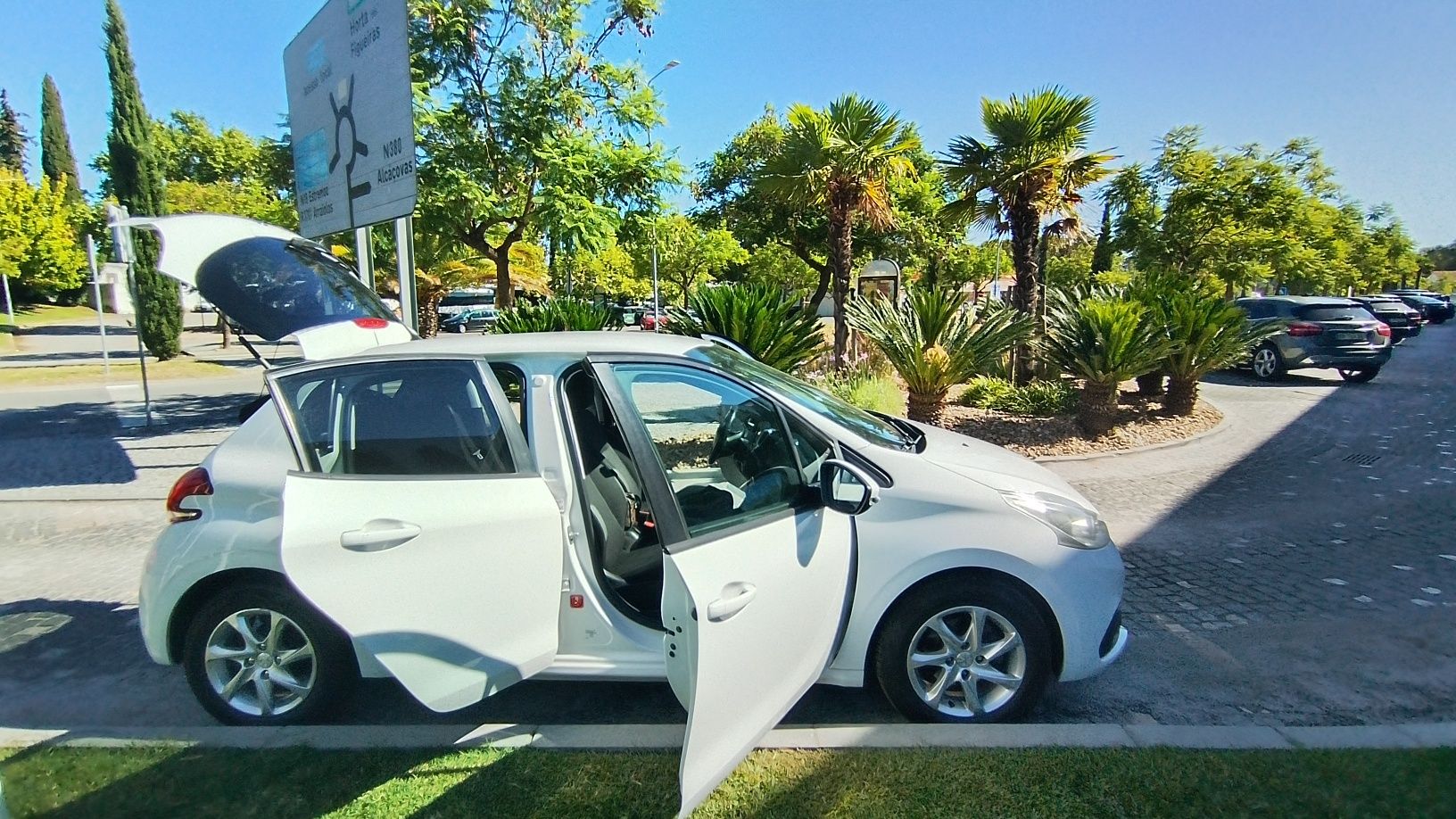 Peugeot 208  Bonito