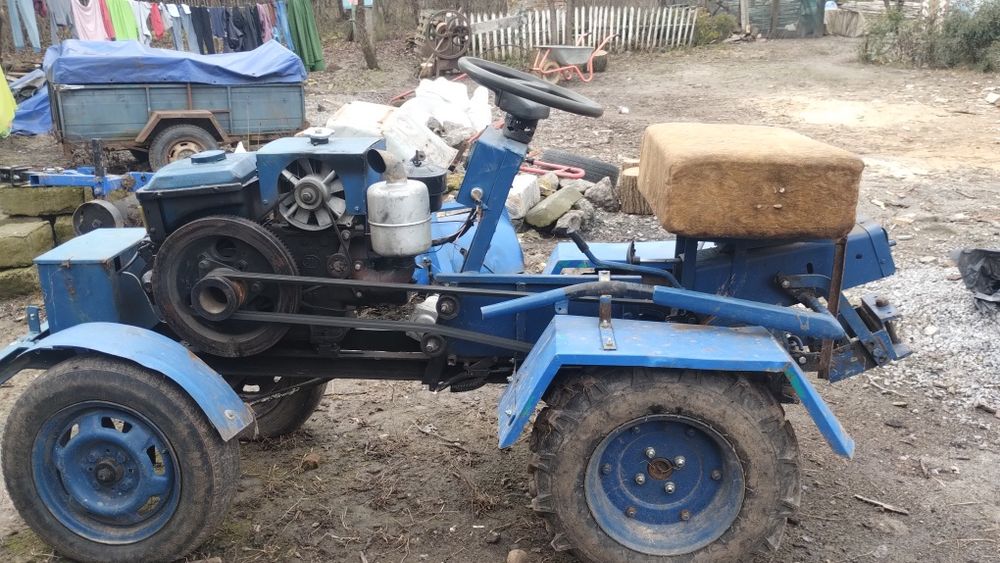 Продаю тракторець зубр12