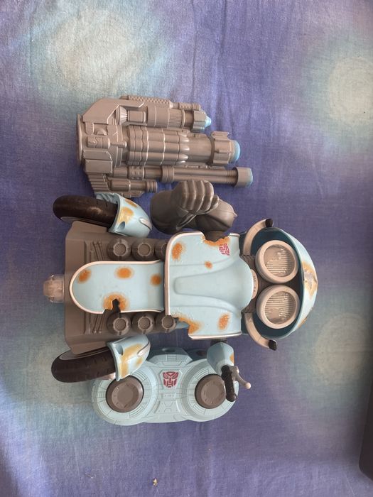 Brinquedo transformer para crianças.