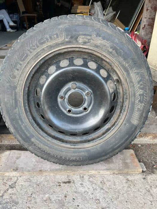 Продам диски и резину 195/65/15