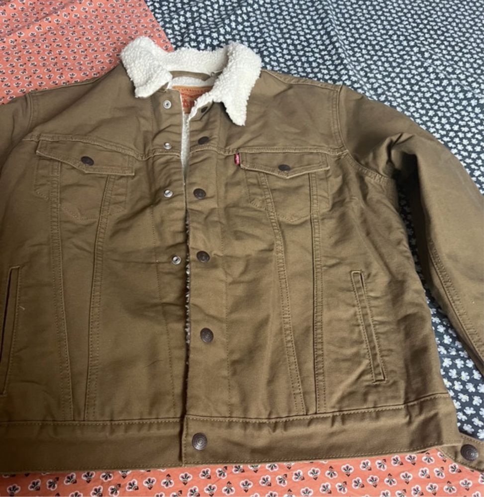 Levis Sherpa XL como nova