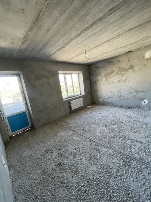 Продаю 3к .кв. новострой в центре Садовая