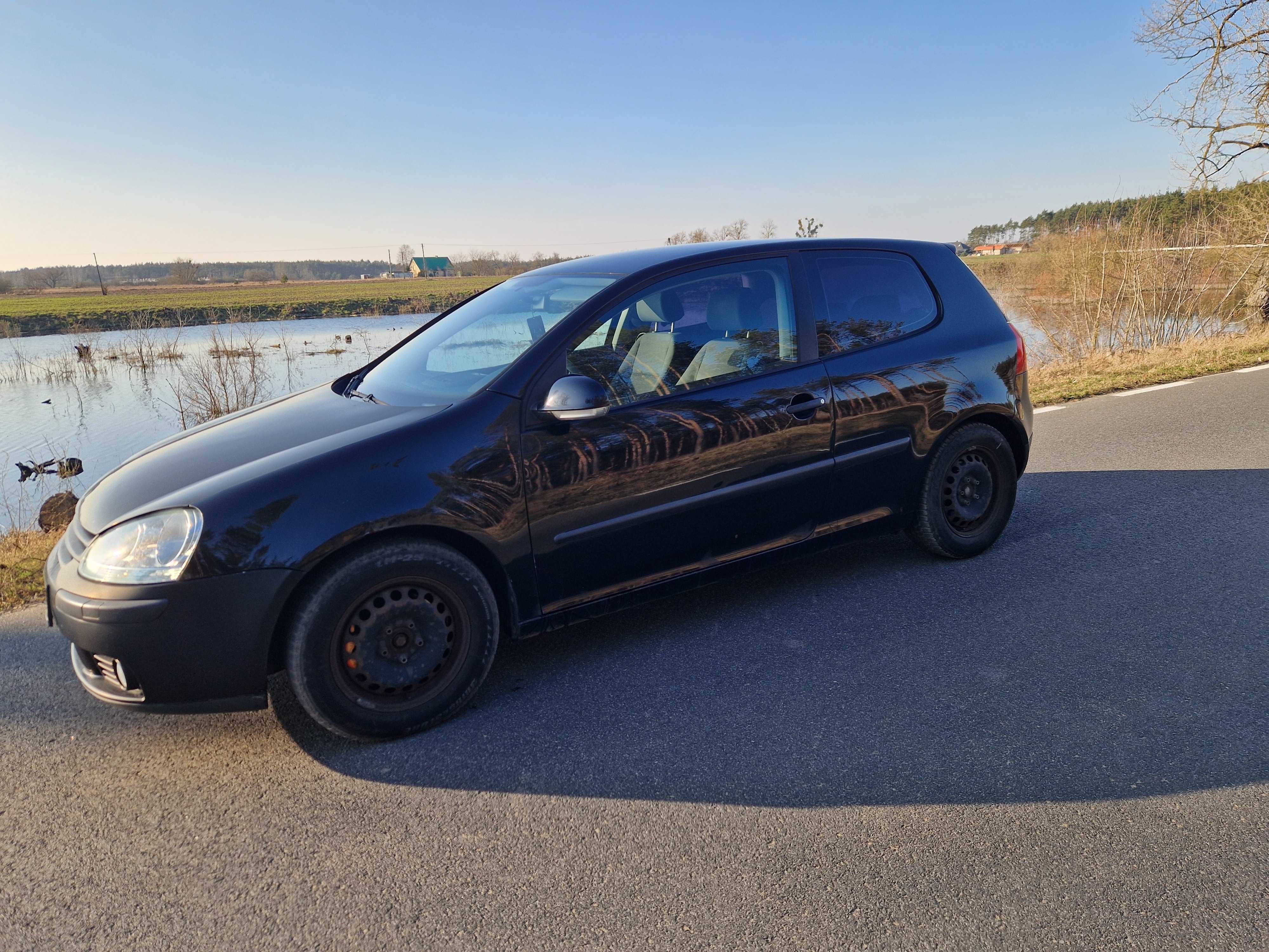 VW Golf V 1,6 mpi 102 km