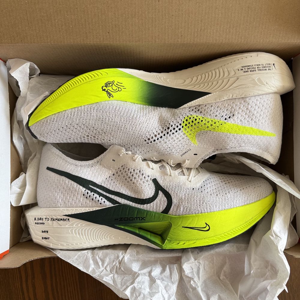 Нлві Кросівки Nike ZoomX Vaporfly Next% 3 (Розмір 48.5)