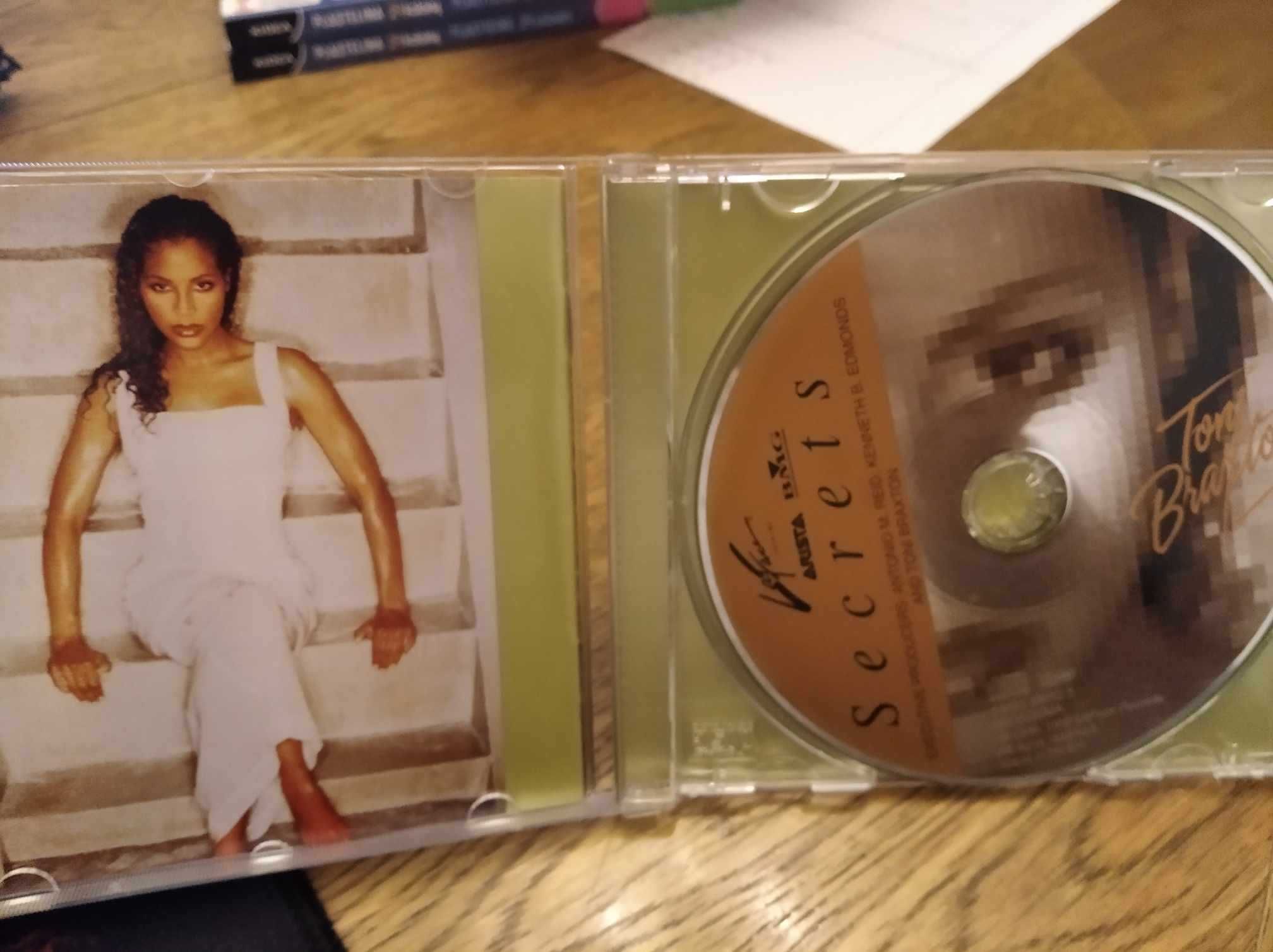 Sprzedam płytę CD z piosenkami Toni Braxton " Secrets" oryginalna,nowa