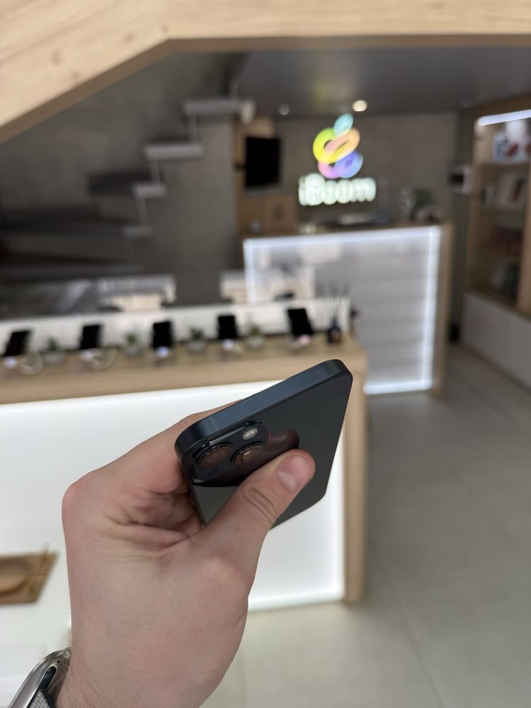 Б/у iPhone 13 128Gb Midnight