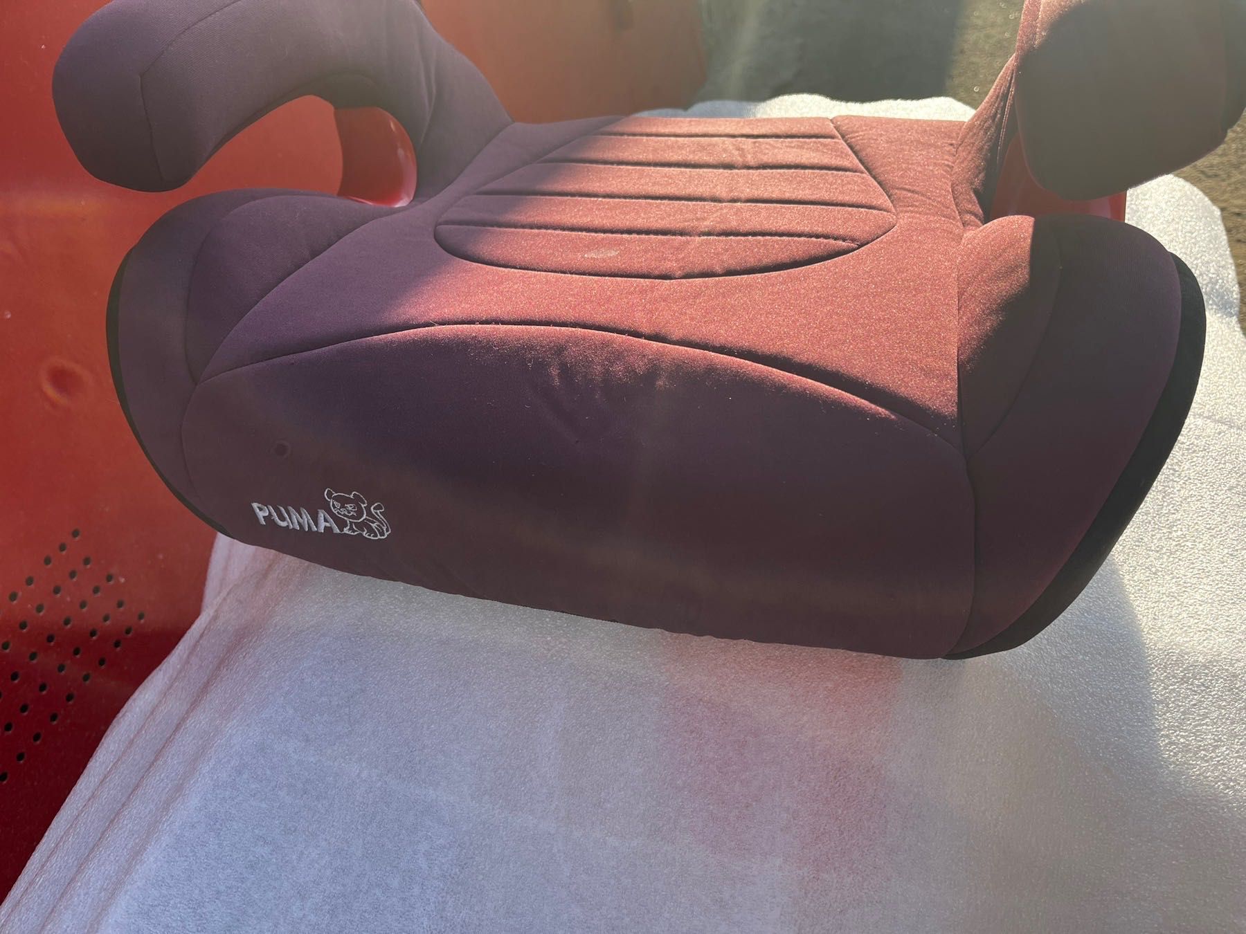 Автокрісло-бустер Caretero Puma Isofix
