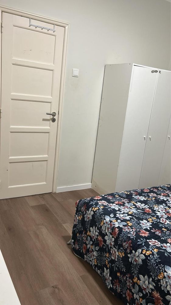 Alugo quarto Solteiro/casal