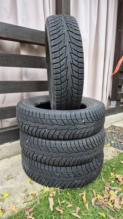 Шини Hankook 
175/70/R14 88 т
Made korea
Рік 23