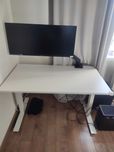 Biurko podnoszone IKEA Trotten 120x70