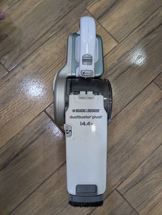 Ручний пилосос Black & Decker
Ручний пилосос Black & Decker PV