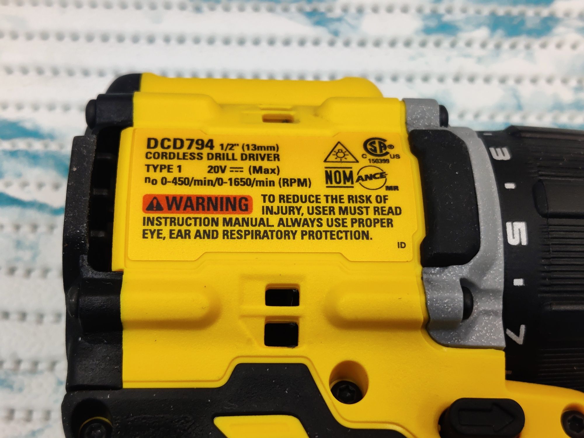 Акумуляторний дриль-шуруповерт DeWALT DCD794B Atomic 20V