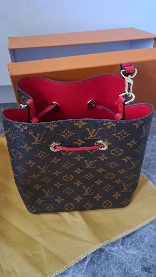 Сумка louis vuitton