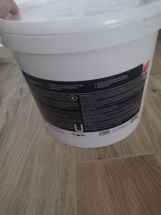 Klej do wykładzin i paneli lvt,pvc