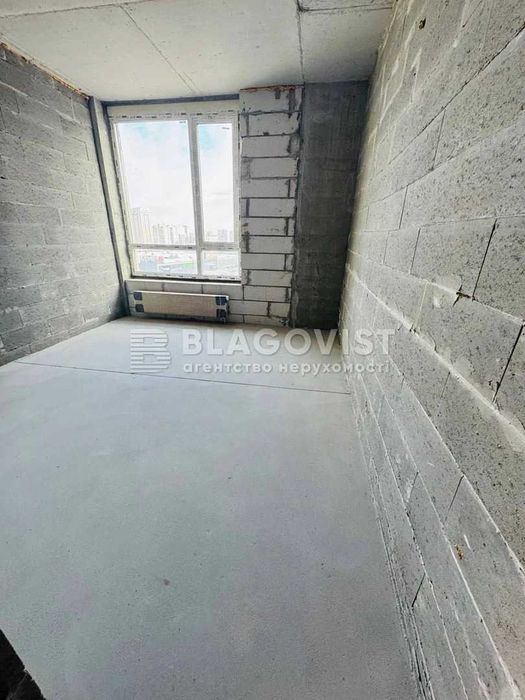 ЖК Варшавский  ,Європейського Союзу просп.(Правди просп.)