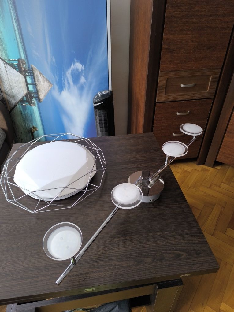 Lampa przysufitowa