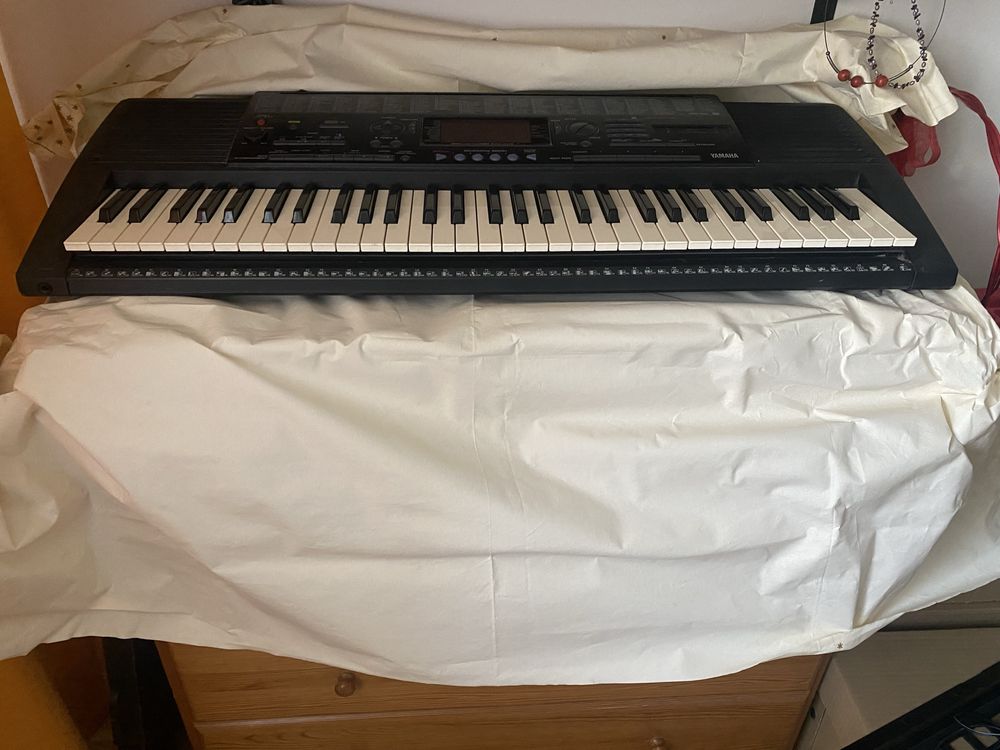 Yamaha PSR 320 sprzedam