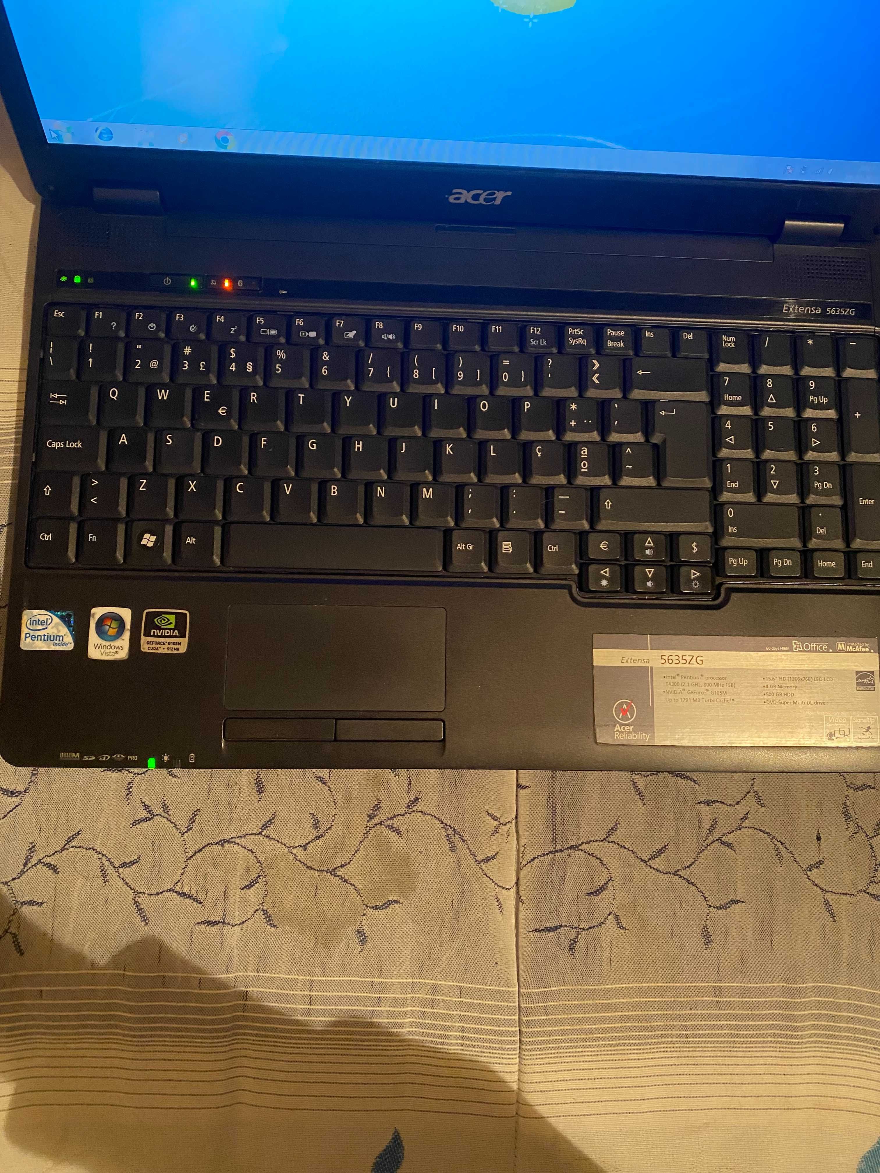 Portatil acer extensa