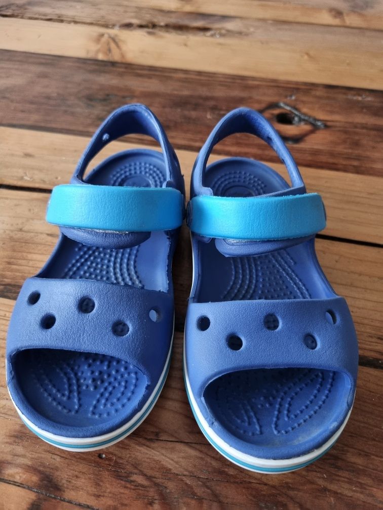Crocs sandaly c8 24/25 stan bardzo dobry