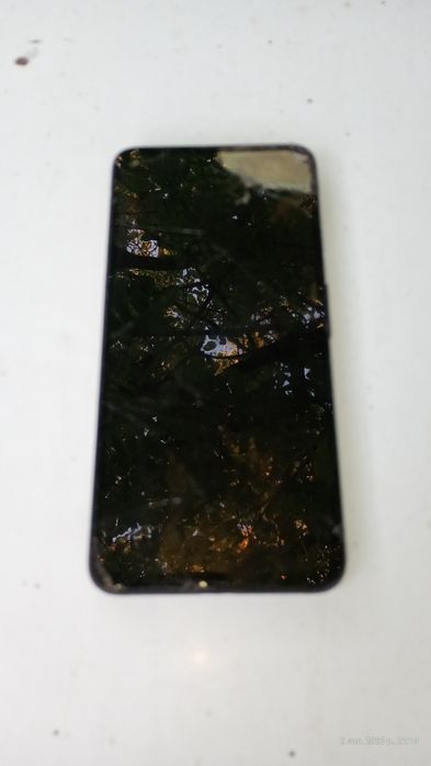 Pixel 4 a на запчастини