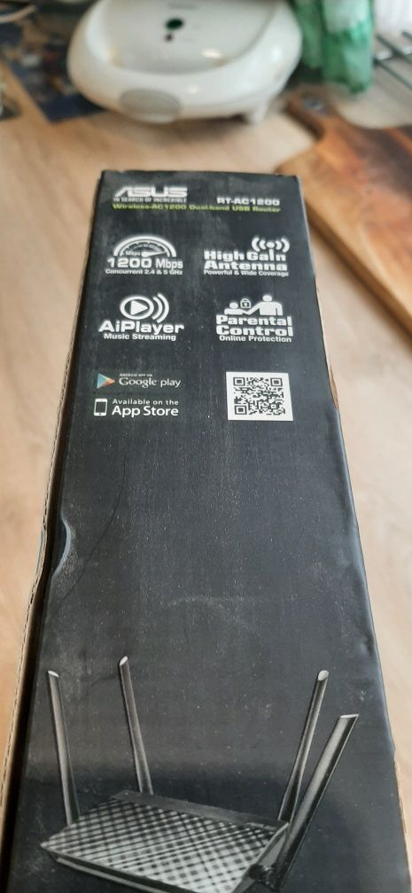 Router Asus RT-AC1200
