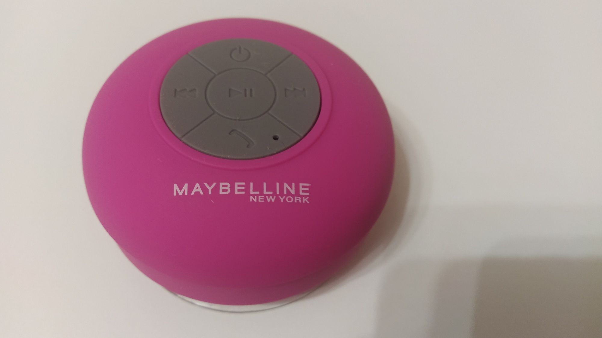 Беспроводная колонка maybelline new york