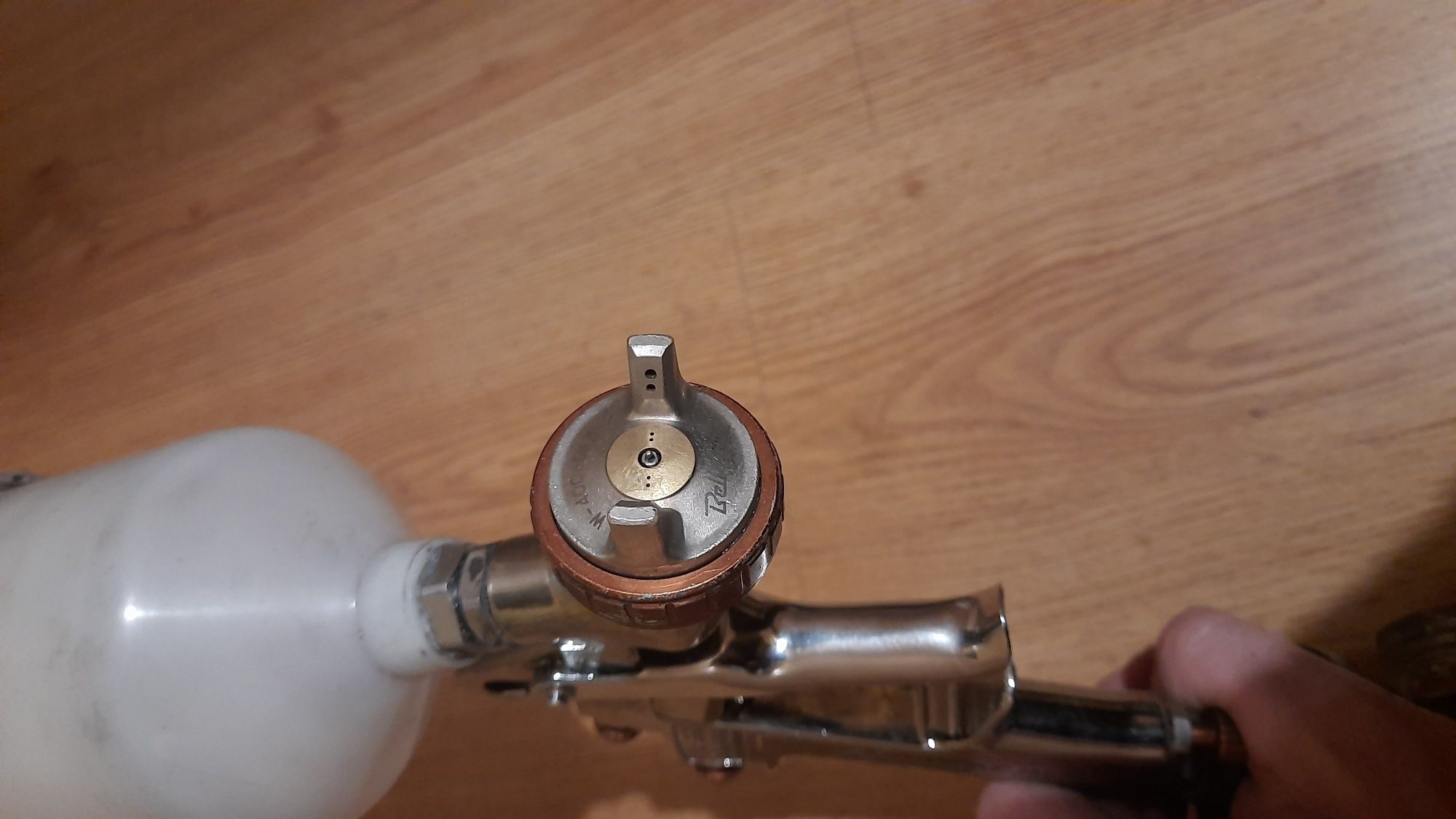 Pistolet lakierniczy malarski Iwata W400 Bellaria 1.4 bdb stan