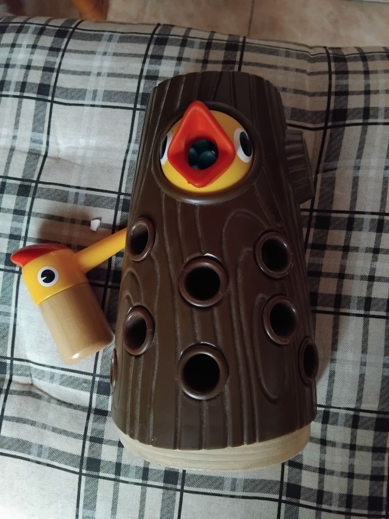 Игра  накорми  птенца