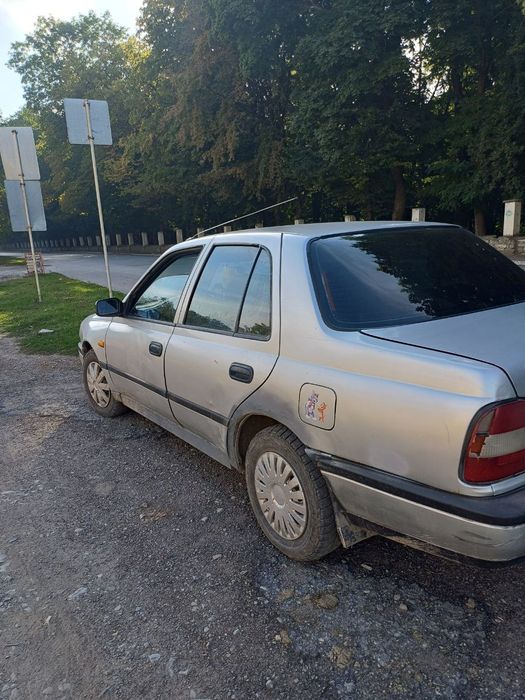 Nissan Sunny 1993 року 2.0 дизель 1200$ На ПРОДАЖ