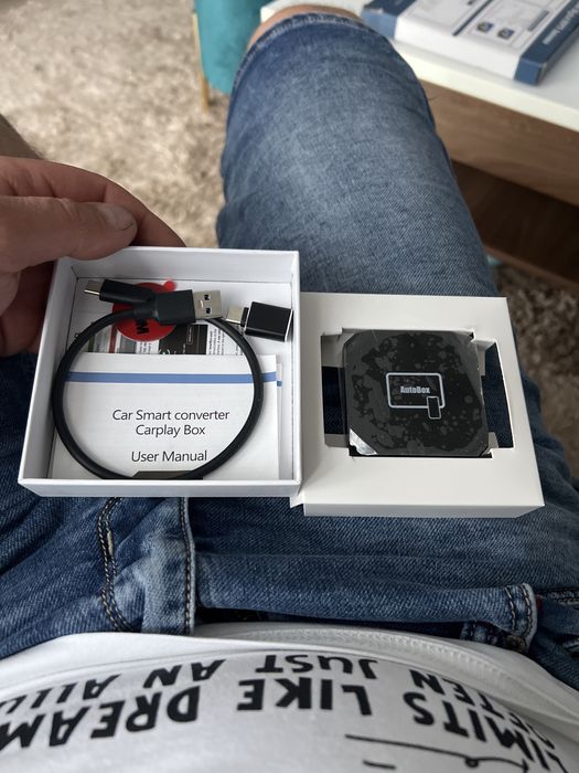Bezprzewodowy adapter CAR PLAY auto box apple