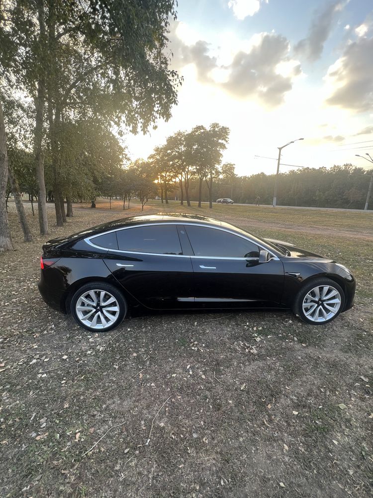 Tesla model 3 dual motor 2019