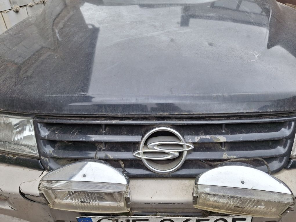 Musso SsangYong dzwi maska czesci wybierak. Itp